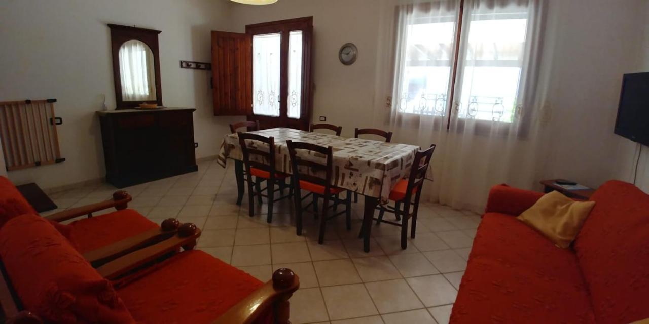 Casa Giovanna Porto Pino Luaran gambar