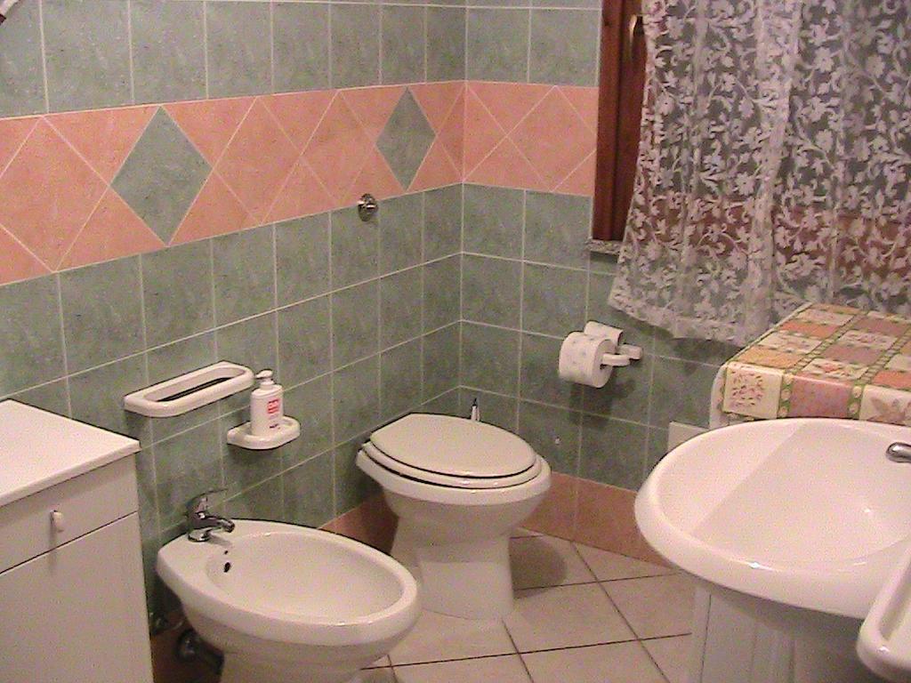 Casa Giovanna Porto Pino Bilik gambar