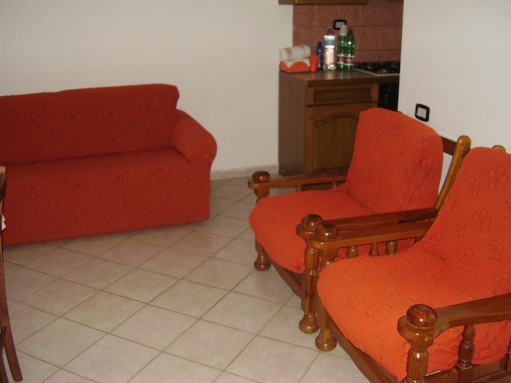 Casa Giovanna Porto Pino Bilik gambar