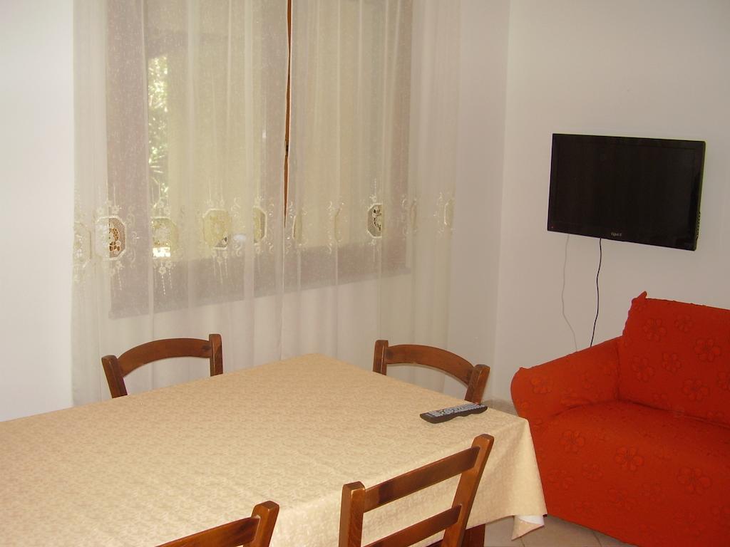 Casa Giovanna Porto Pino Bilik gambar