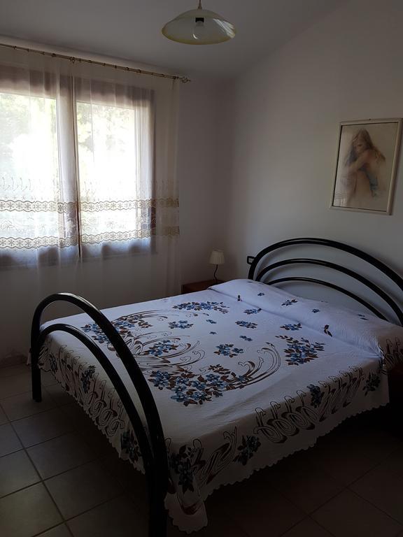 Casa Giovanna Porto Pino Luaran gambar