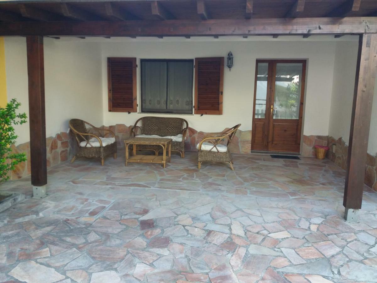 Casa Giovanna Porto Pino Luaran gambar